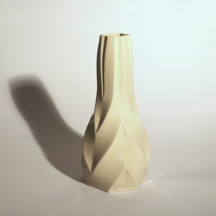 tackle Takke har Buy The royal vase | Floor & Oversized Items By Design Students